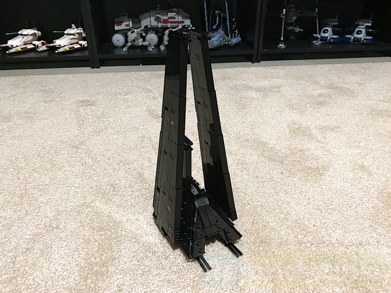 Preview image for Midi-Scale Director Krennic's Shuttle (Delta T-3c Shuttle)