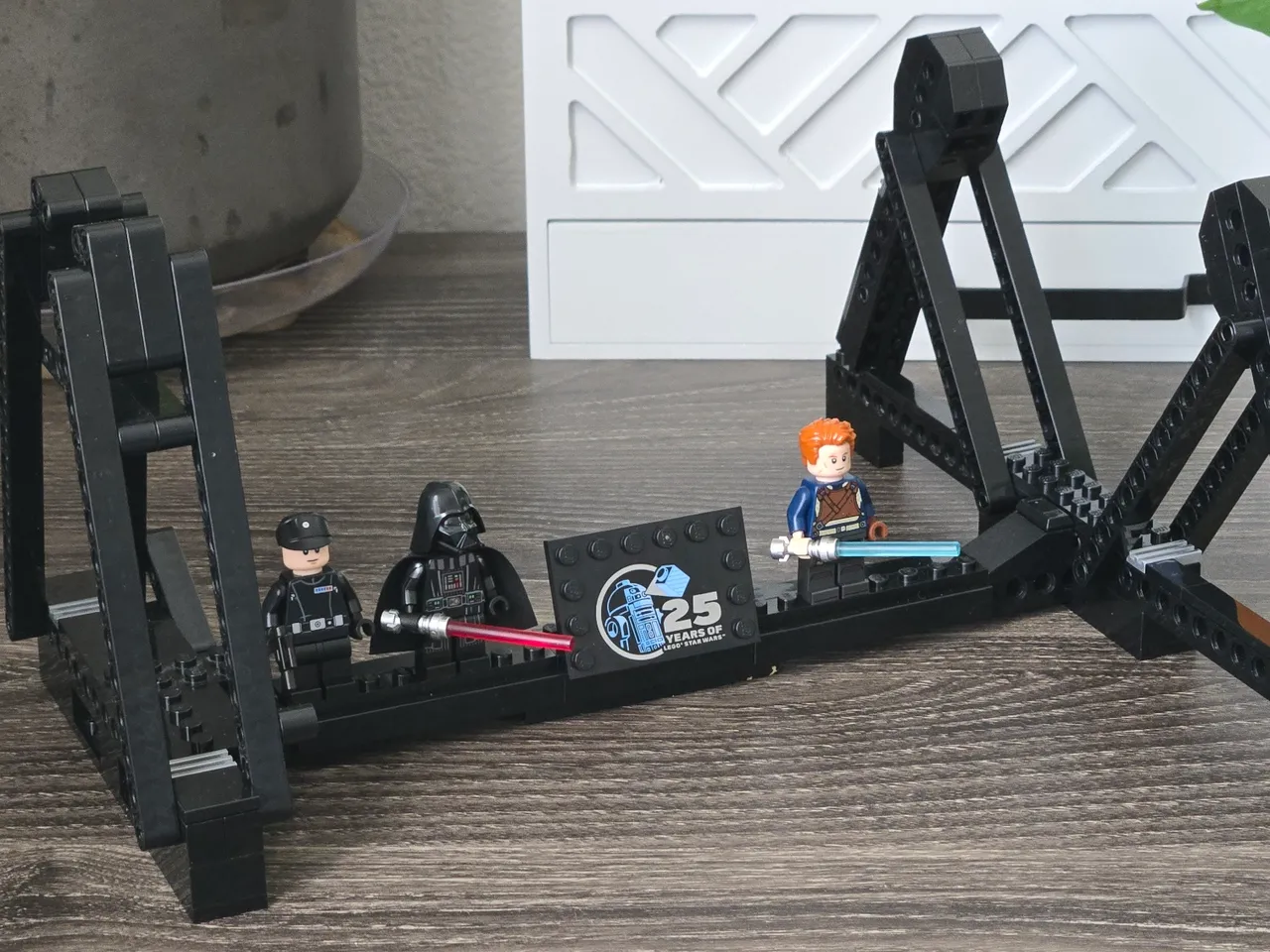 Preview image for Stand for Imperial Destroyer (75394 mod)