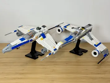 Thumbnail 6 of 10 for New Republic E-Wing Starfighter - Alternate Build of 75460 X Wing Starfighter