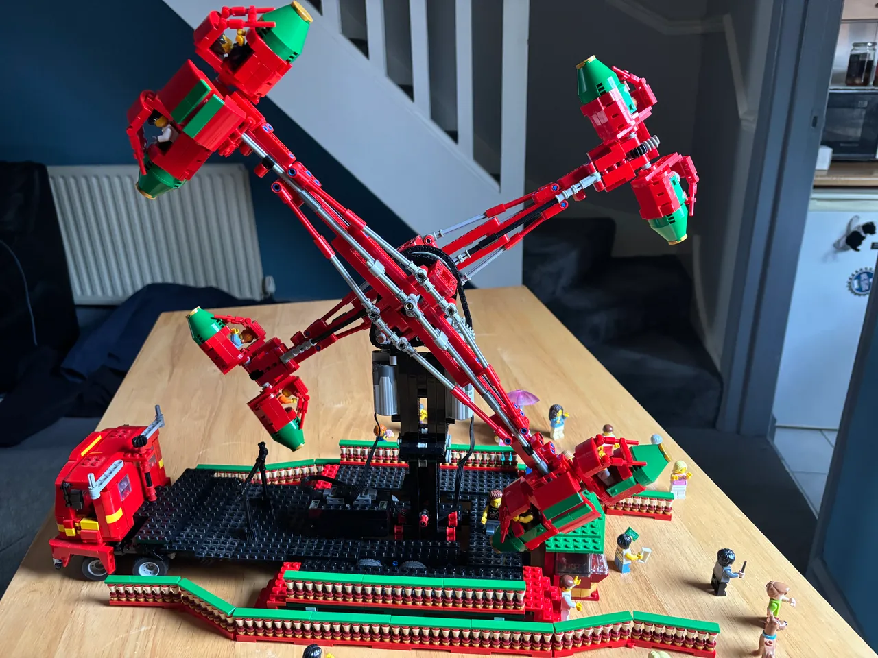 Preview image for Fairground Divebomber