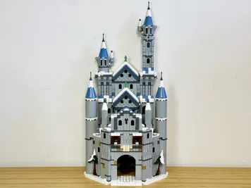 Thumbnail 2 of 10 for Winter Castle - Alternate Build of 2 x 75645 Battle of Drum Castle